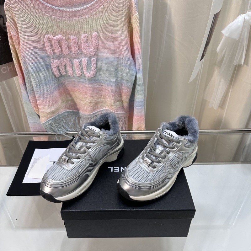 Ch**el sport shoes